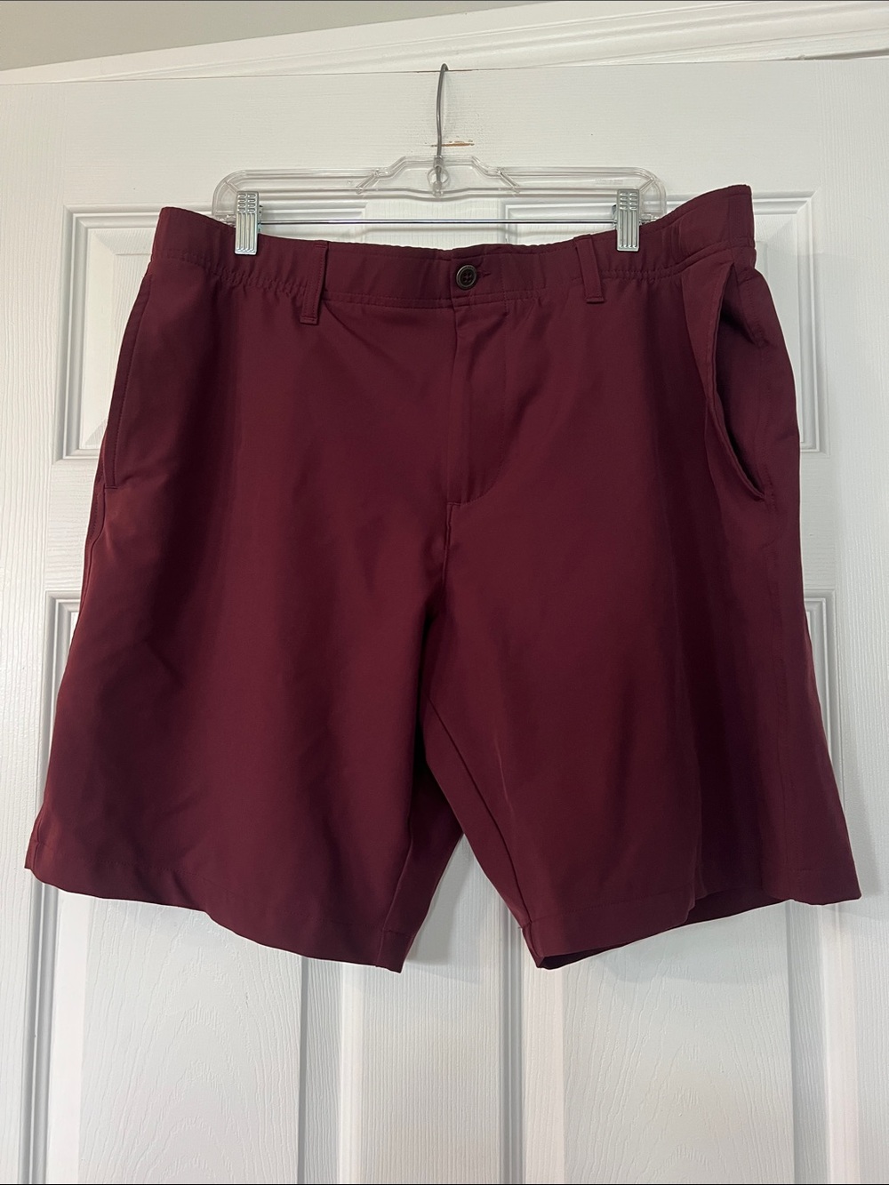 Under Armour Men's Maroon Athletic Shorts